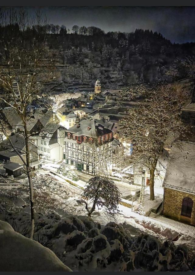 Ferienhaus Piana Моншау Екстериор снимка