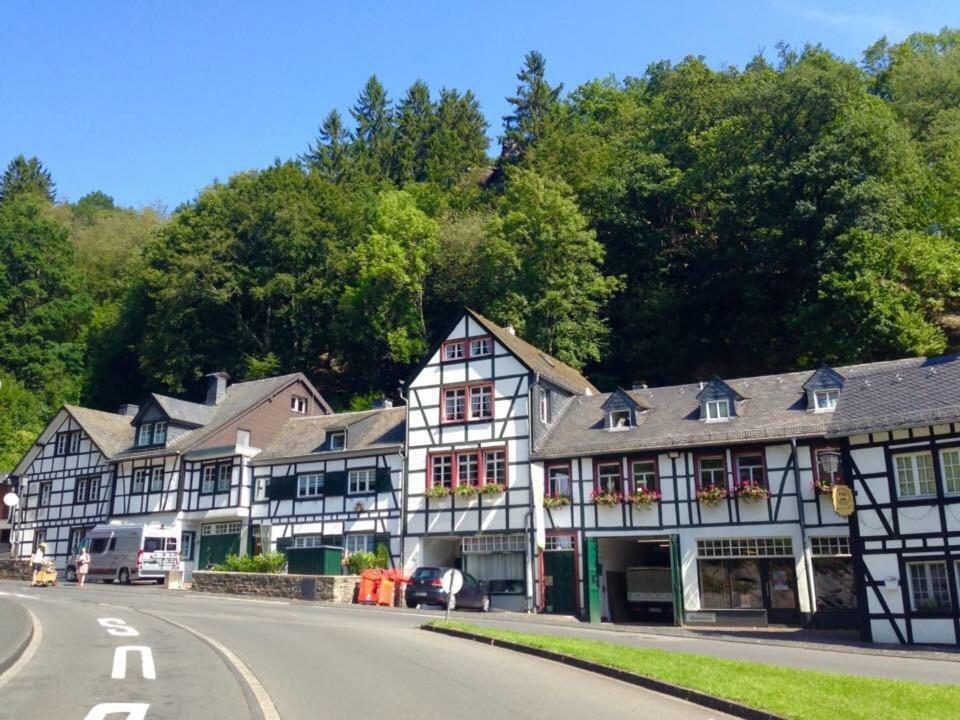 Ferienhaus Piana Моншау Екстериор снимка